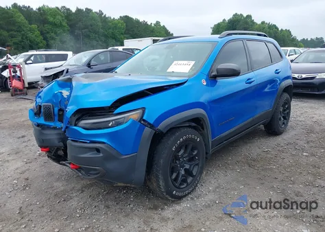 2019 Jeep Cherokee Trailhawk из США, поврежденный, VIN 1C4PJMBX0KD141577